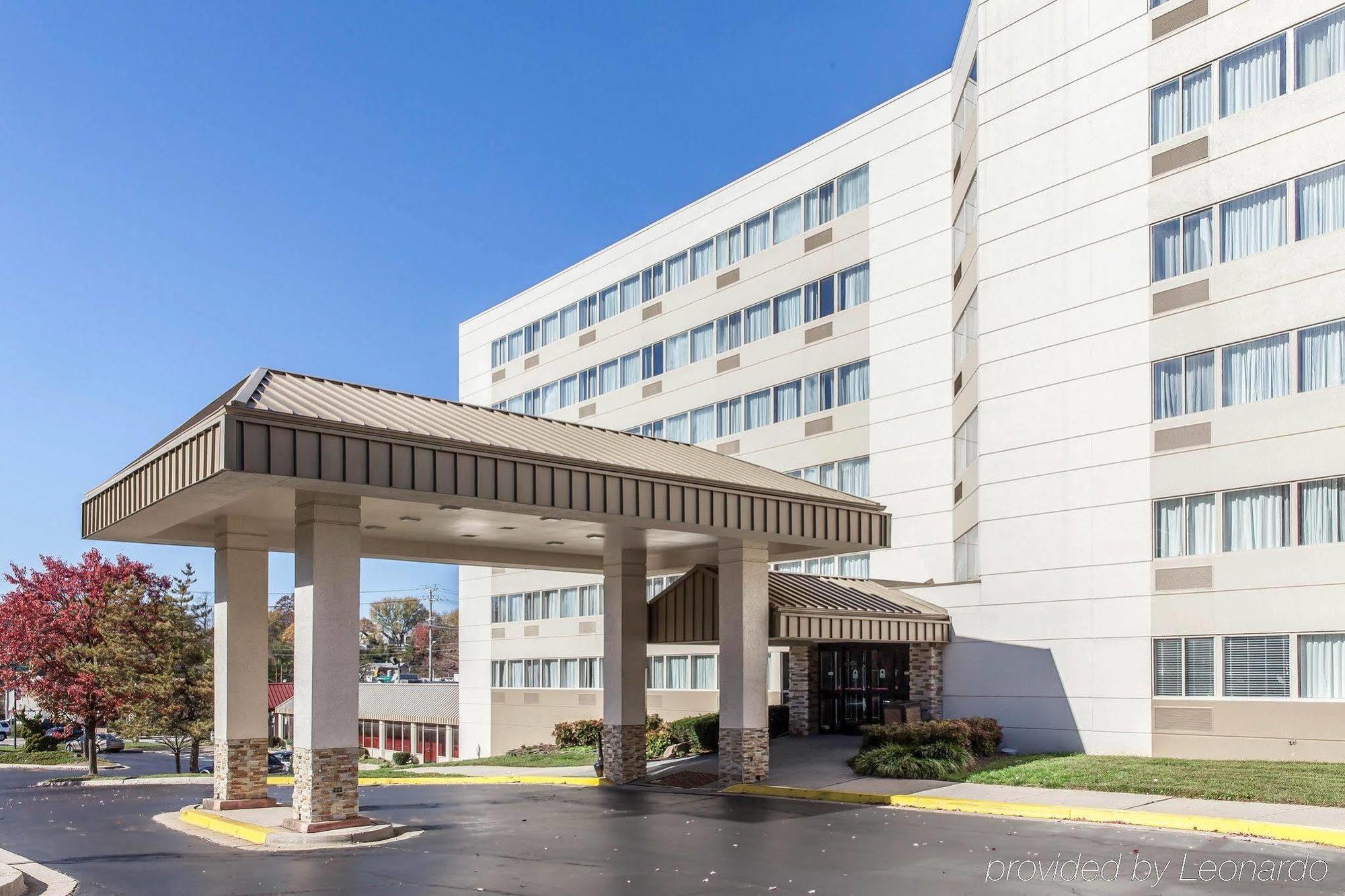 Clarion Hotel & Suites BWI Airport North Балтимор Екстер'єр фото